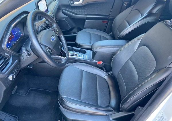 Ford Escape cena 98900 przebieg: 75000, rok produkcji 2020 z Kobyłka małe 92